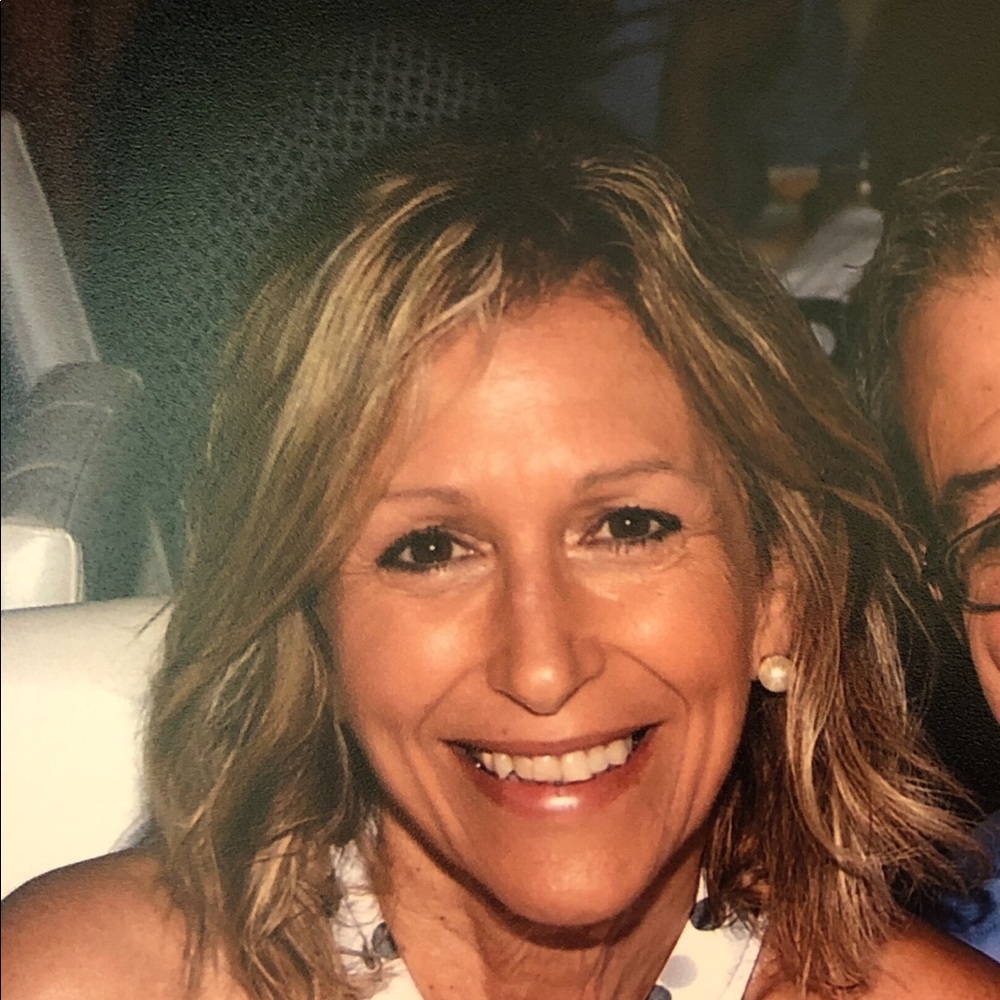 Meet your Posher, Debbie